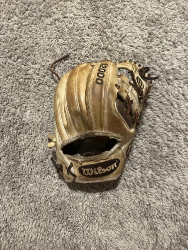 Used Infield 11.5" A2000 Baseball Glove