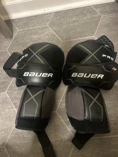 Bauer Pro goalie knee pads