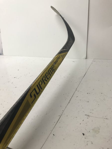 Used Bauer NEXUS 600 77 Flex Pattern P88 Senior One Piece Sticks Senior One  Piece Sticks