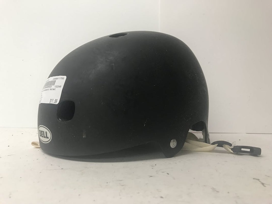 Used Bell Md Youth Skateboard Helmets