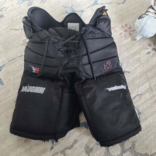 Intermediate Used Small Vaughn V7 Hockey Goalie Pants