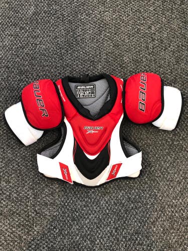 Used Junior Bauer Vapor X800 Hockey Shoulder Pads (Size: Small)