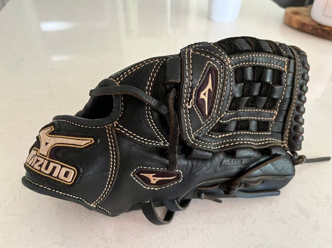 Infield 12" MVP Prime Baseball Glove