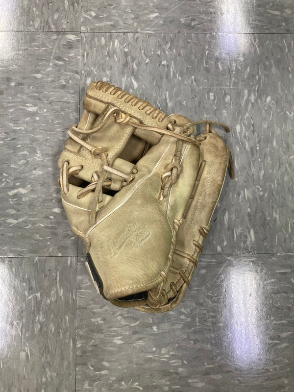 Used Marucci Ascension Right Hand Throw Baseball Glove 11.5"