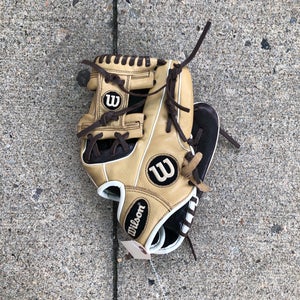 Used Wilson A550 Right Hand Throw Infield Baseball Glove 11.5"
