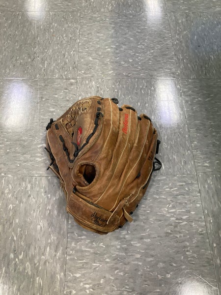 Used Nokona Buckaroo Left Hand Throw Outfield Baseball Glove 13" (Kangaroo Leather)
