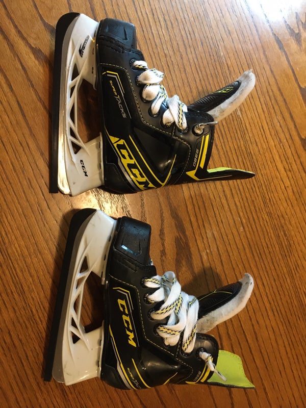 Used CCM Size 11 Super Tacks Hockey Skates