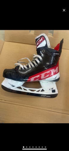 Used CCM Wide Width Size 8.5 JetSpeed FT4 Pro Hockey Skates