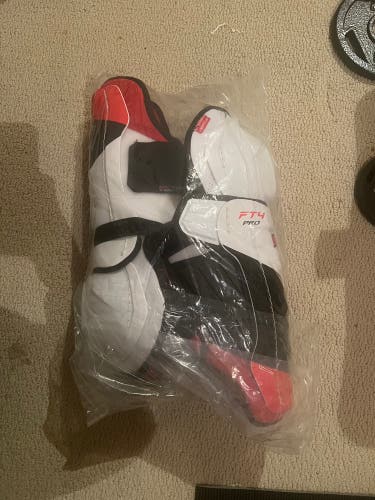 New CCM  JetSpeed FT4 Shin Pads