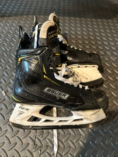 Used Bauer Extra Wide Width   Size 8 Supreme 2S Pro Hockey Skates