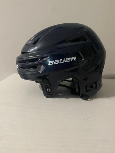 Used Medium Bauer  Re-Akt 150 Helmet