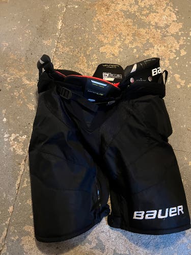 Senior XL Bauer Vapor Hyperlite Hockey Pants