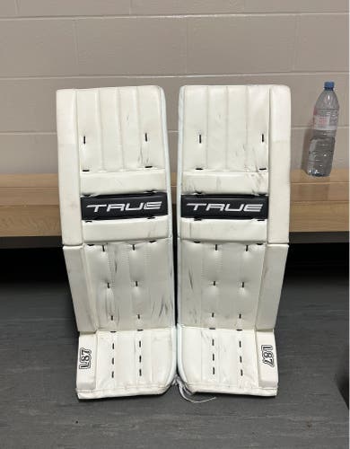 Used 34" True Pro Stock 9x3 Goalie Leg Pads