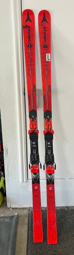 Used Atomic SG 185 cm with 30m radius Racing Skis With Binding Max Din 16