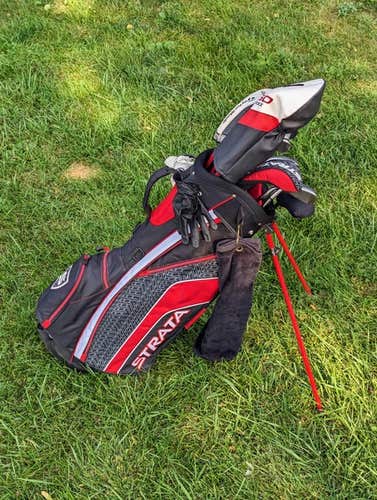 Men's Callaway Right Handed Strata Clubs & Bag (Full Set)