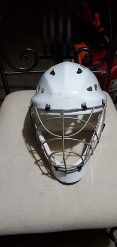 White Used Youth Inline Goalie Mask