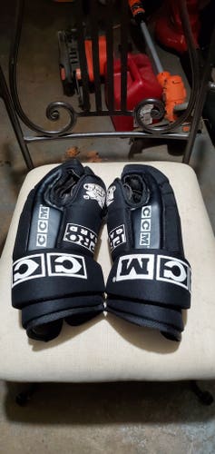 Used CCM Pro Card Gloves 14" Pro Stock