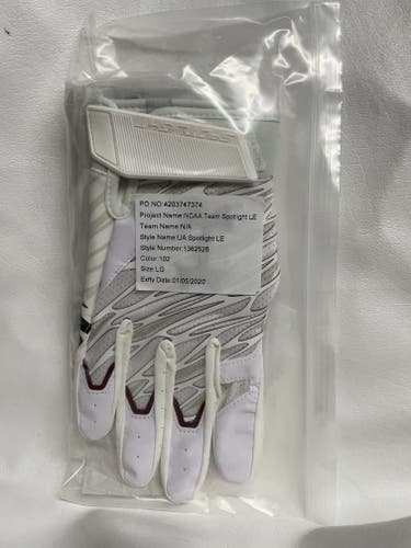 New Adult Large Under Armour Spotlight LE Gloves