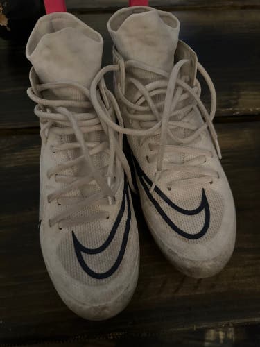 White Used Molded Cleats High Top Alpha Huarache 8 Elite