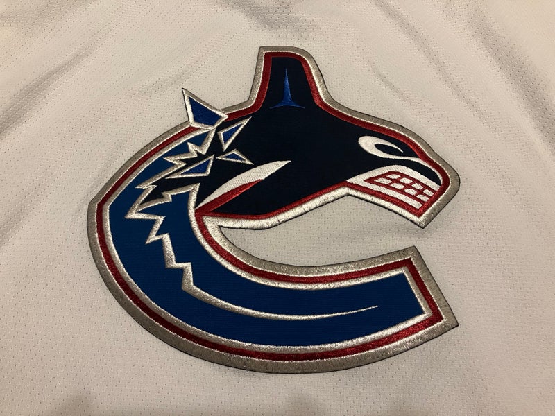 NHL VANCOUVER CANUCKS jersey SIZE XL Stick & Rink Logo BLANK