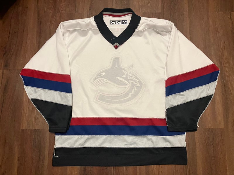 CCM Vancouver Canucks Throwback Vintage White Jersey