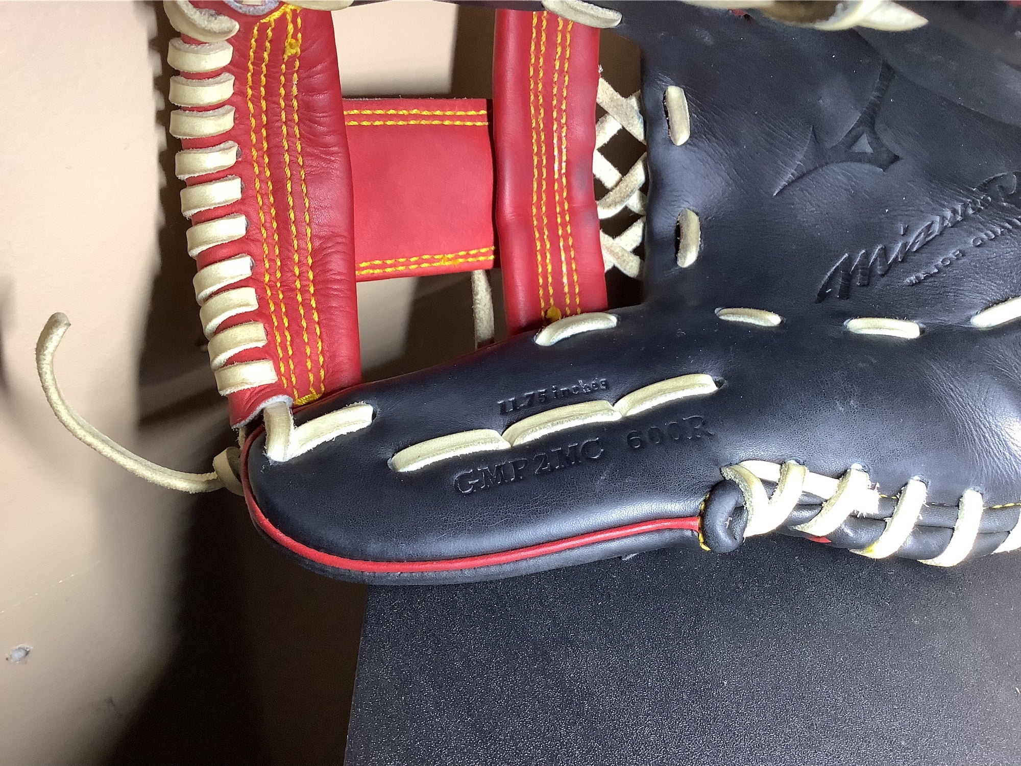 Mizuno Pro Michael Chavis 11.75 Baseball Glove: GMP2MC-600R