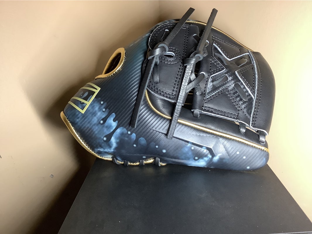 New w/ Tags, F. Lindor limited Edition 11.75 REV1X Baseball Glove