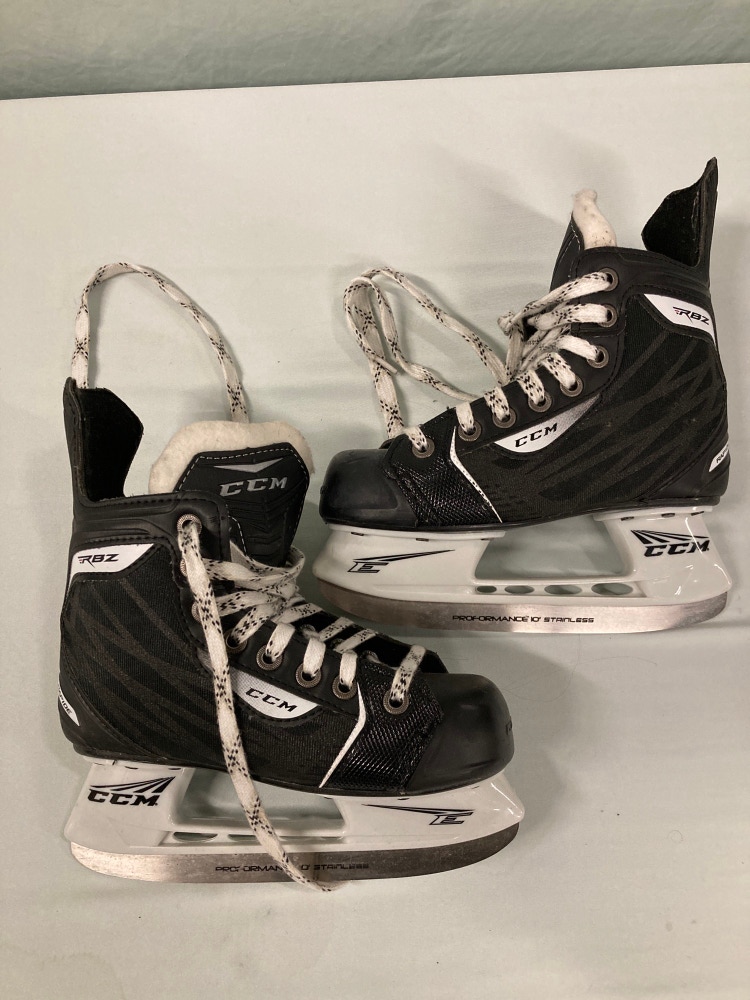 Used Junior CCM RBZ Hockey Skates 1.0 Regular Width