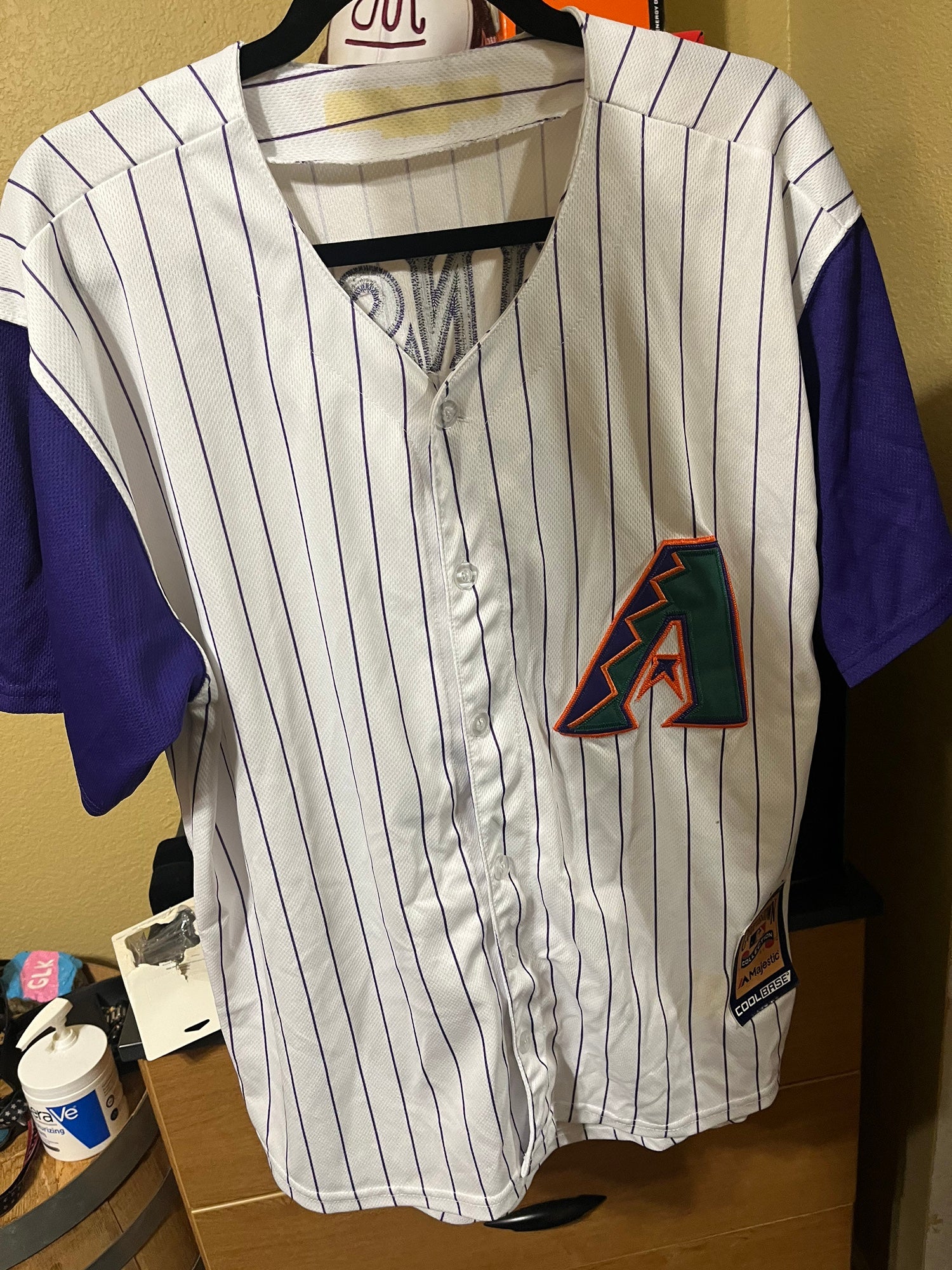 Majestic, Shirts, Vintage Arizona Diamondbacks Majestic Randy Johnson  White Baseball Jersey Mens L