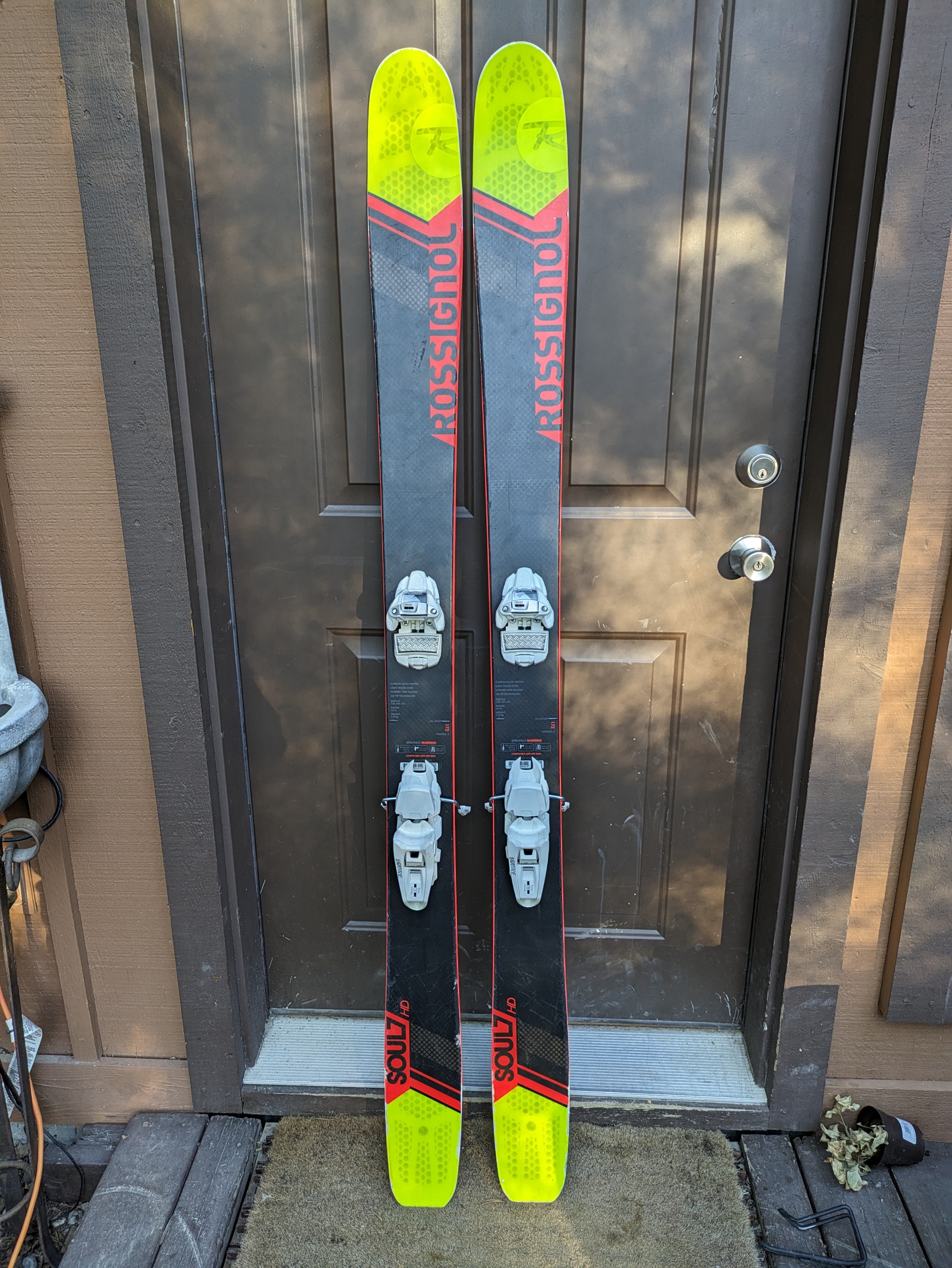 Rossignol 172cm Soul 7 HD Powder Skis w/ Marker Bindings