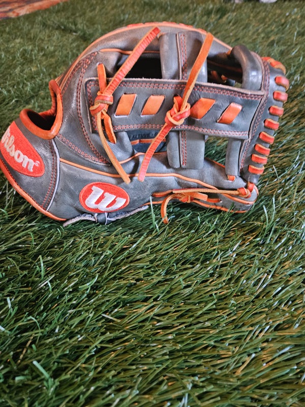 What Pros Wear: Dansby Swanson's Wilson A2000 1787 Glove (2017-22) - What  Pros Wear