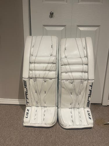 32" True  L12.2 Goalie Leg Pads