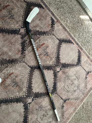 Senior Right Handed W03 Pro Stock Alpha DX Pro Team Hockey Stick