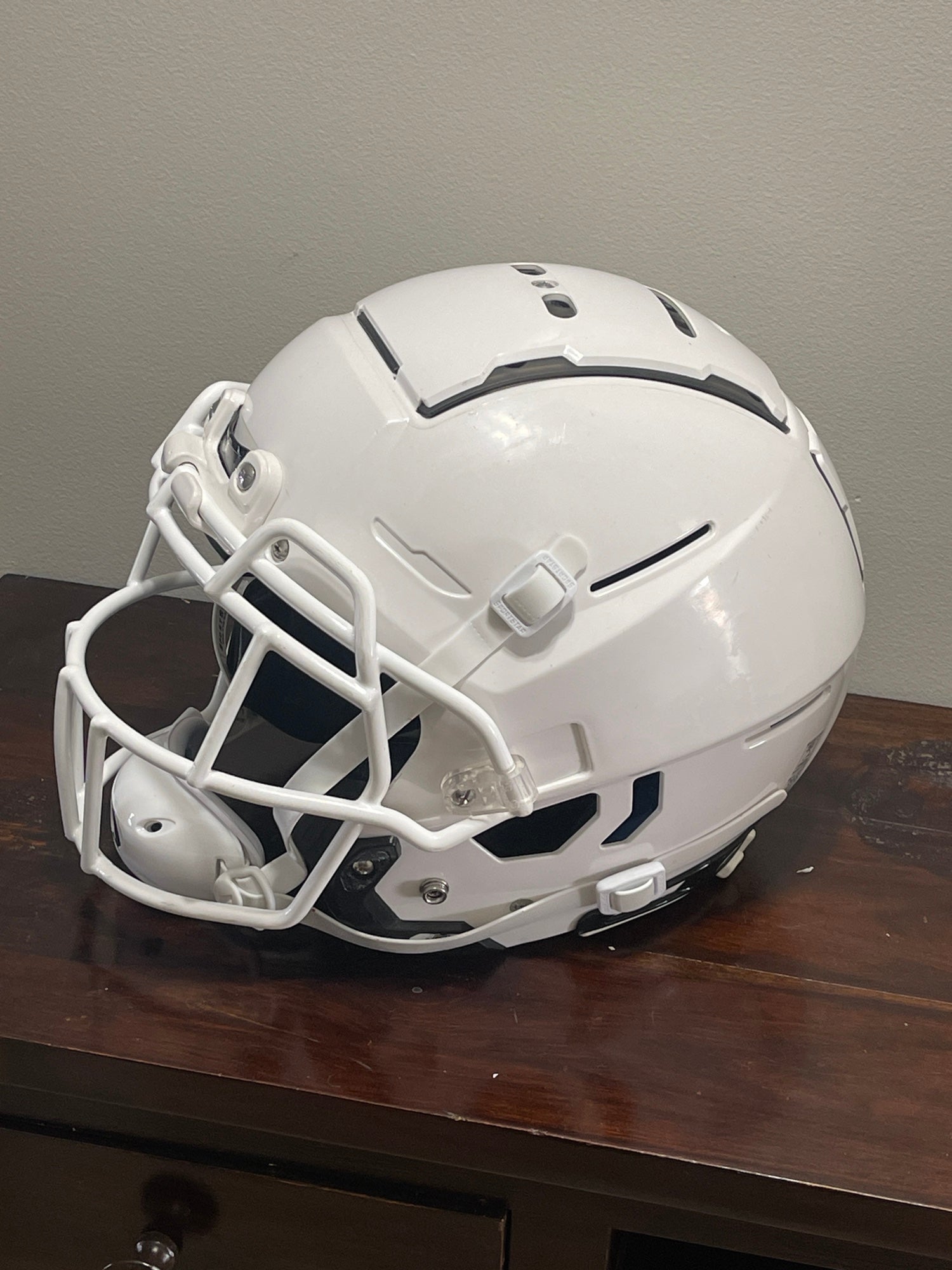 F-7 VTD football helmet adult large