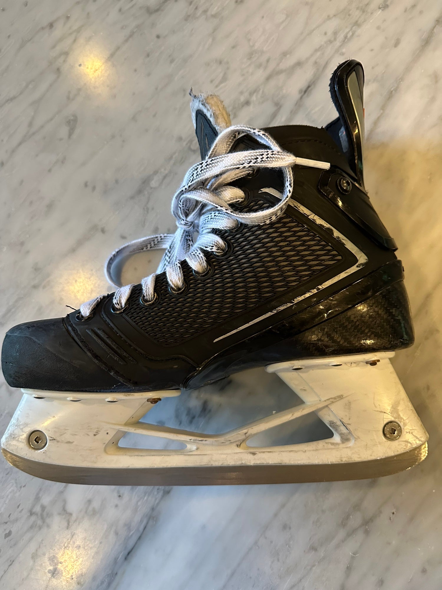 Used Easton SE6 2EE Skates – Crow's Sports