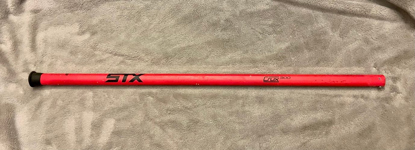 STX Crux 300 Women's Lacrosse shaft - used