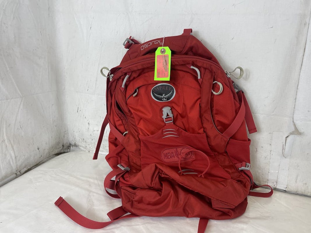 Used Osprey 24 Seven Series Quantum Backpack - Excellent