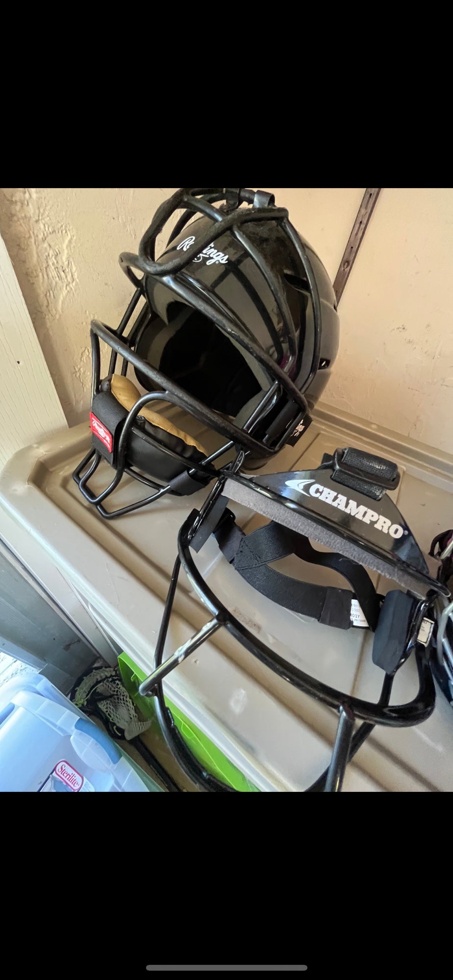 Diamond DFM-15 Softball / Baseball Catcher’s / Umpire Mask No Straps Pro  Red Brand New! | SidelineSwap