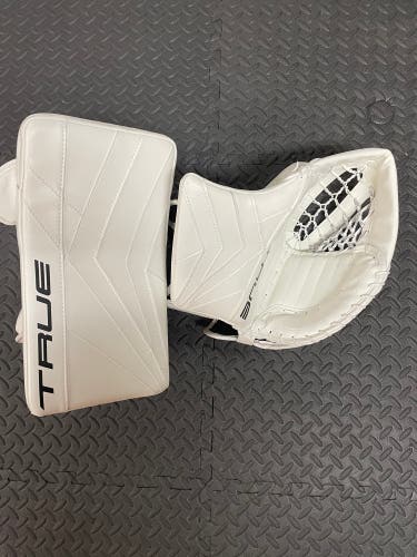 34" True 9x3 Goalie Glove & Blocker