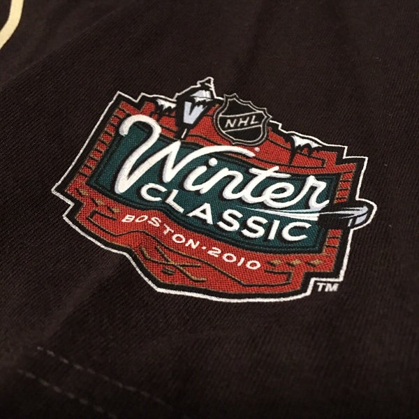 Boston Bruins 2010 NHL Winter Classic Reebok Logo Shirt Sz Medium