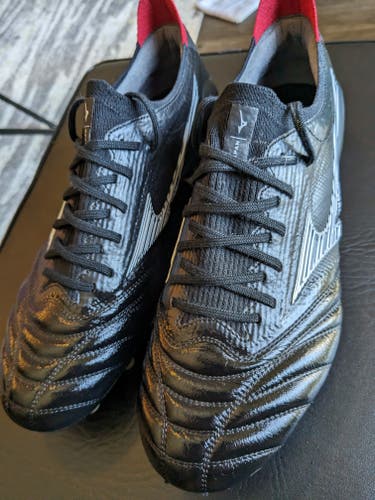 Morelia Neo IV Beta Made In Japan FG Firm Ground Soccer Cleat Black Used Men's Size 8.0 Cleats