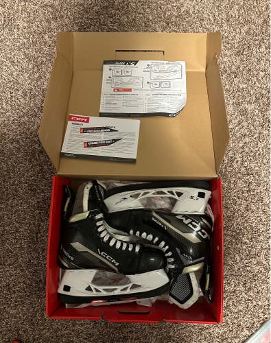 Used CCM Extra Wide Width  Size 8.5 AS-V Hockey Skates