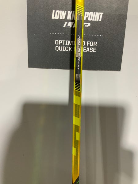Senior Right Handed P92m 70 flex Supreme UltraSonic Hockey Stick
