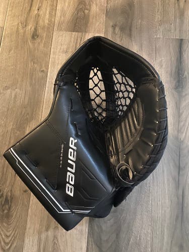 Bauer Supreme M5 Pro Goalie Glove