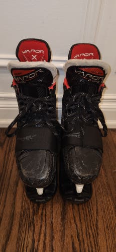 Junior Used Bauer Vapor 3X Pro Hockey Skates Regular Width Size 4.5