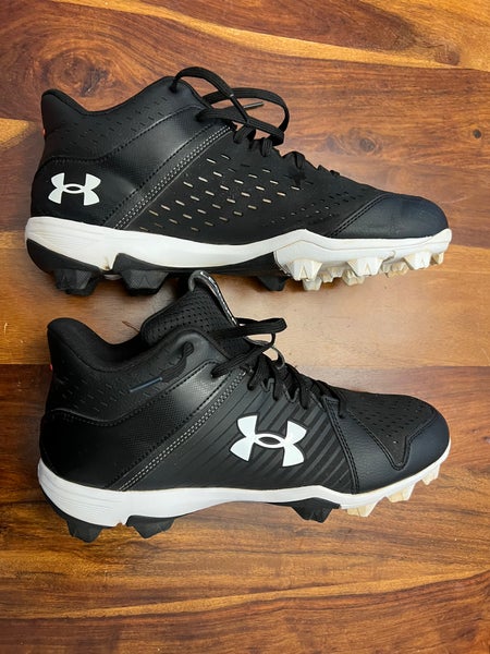 Under Armour Leadoff Youth Low Rubber Molded Baseball Cleats