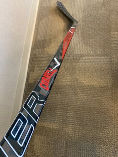 Senior Left Hand P92 Pro Stock Bauer Supreme 1S Hockey Stick