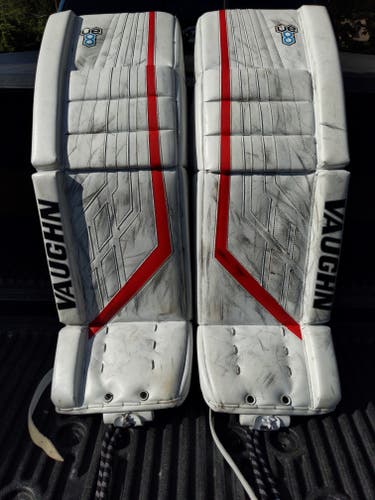 Used 33" Vaughn Velocity VE8 Goalie Leg Pads