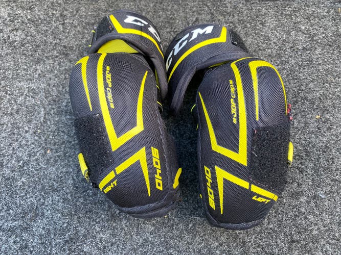 Small CCM Tacks 9040 Elbow Pads