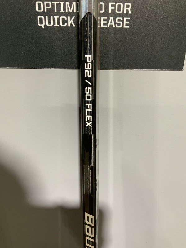 Junior New Right Handed Bauer Vapor Hyperlite Hockey Stick P92 50 Flex